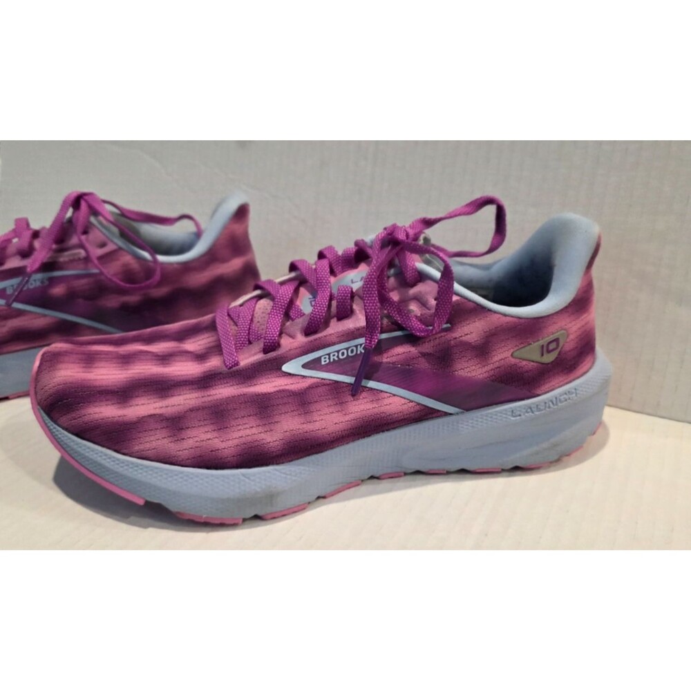 Brooks Launch 10 Purple Cactus Lucent Chambray Women's Size 8.5